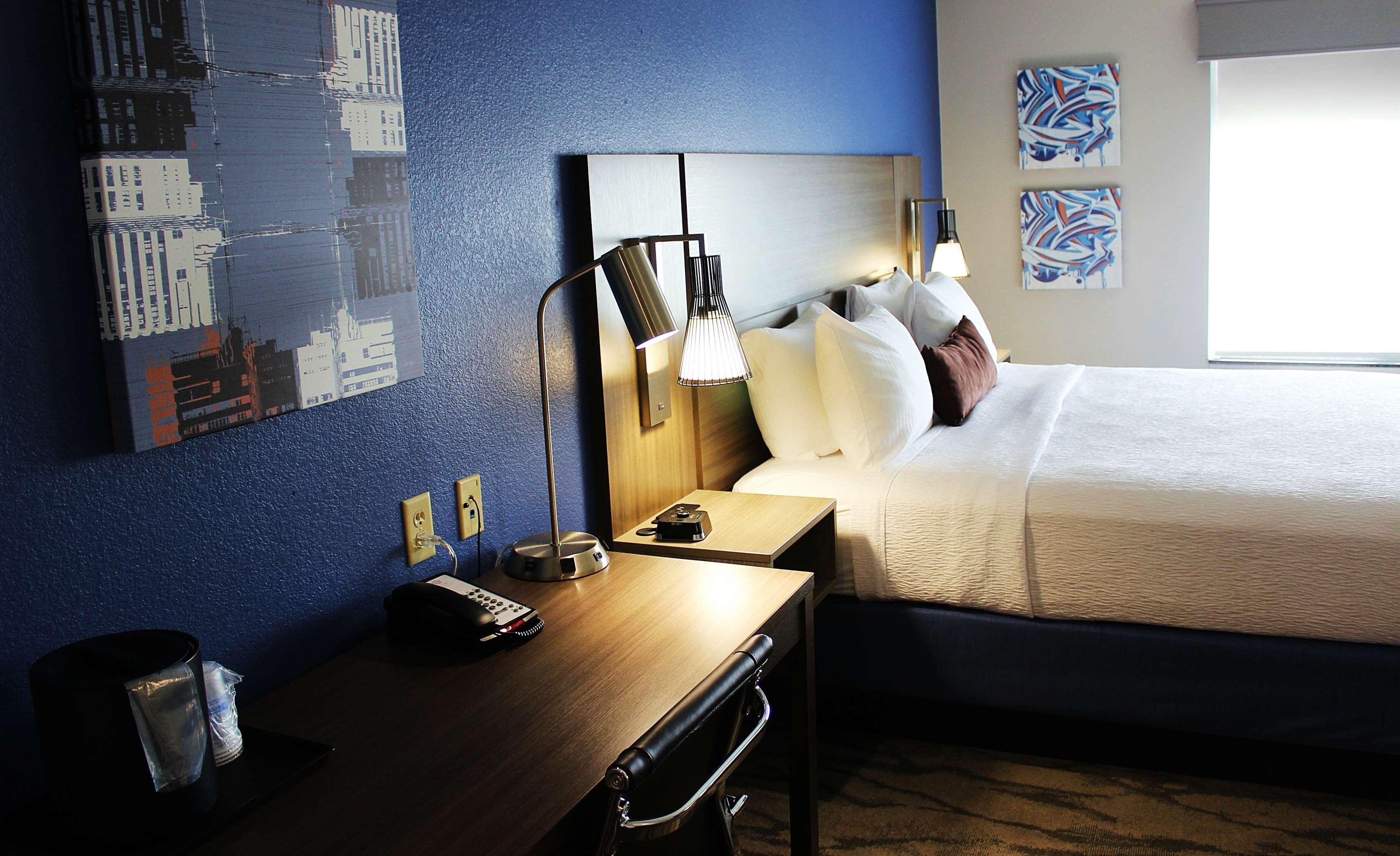 Best Western Plus Castlerock Inn&Suites Bentonville Extérieur photo
