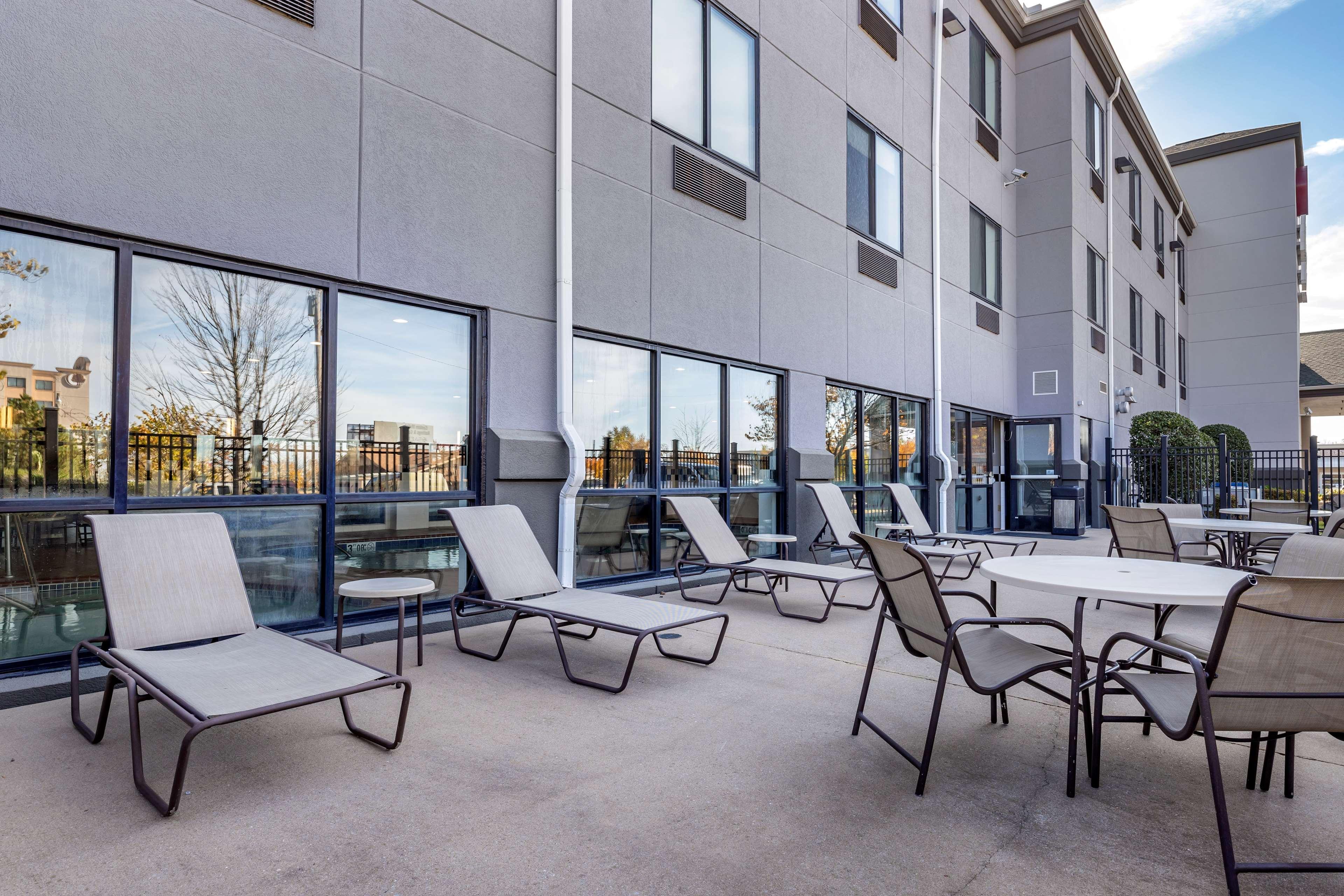 Best Western Plus Castlerock Inn&Suites Bentonville Extérieur photo